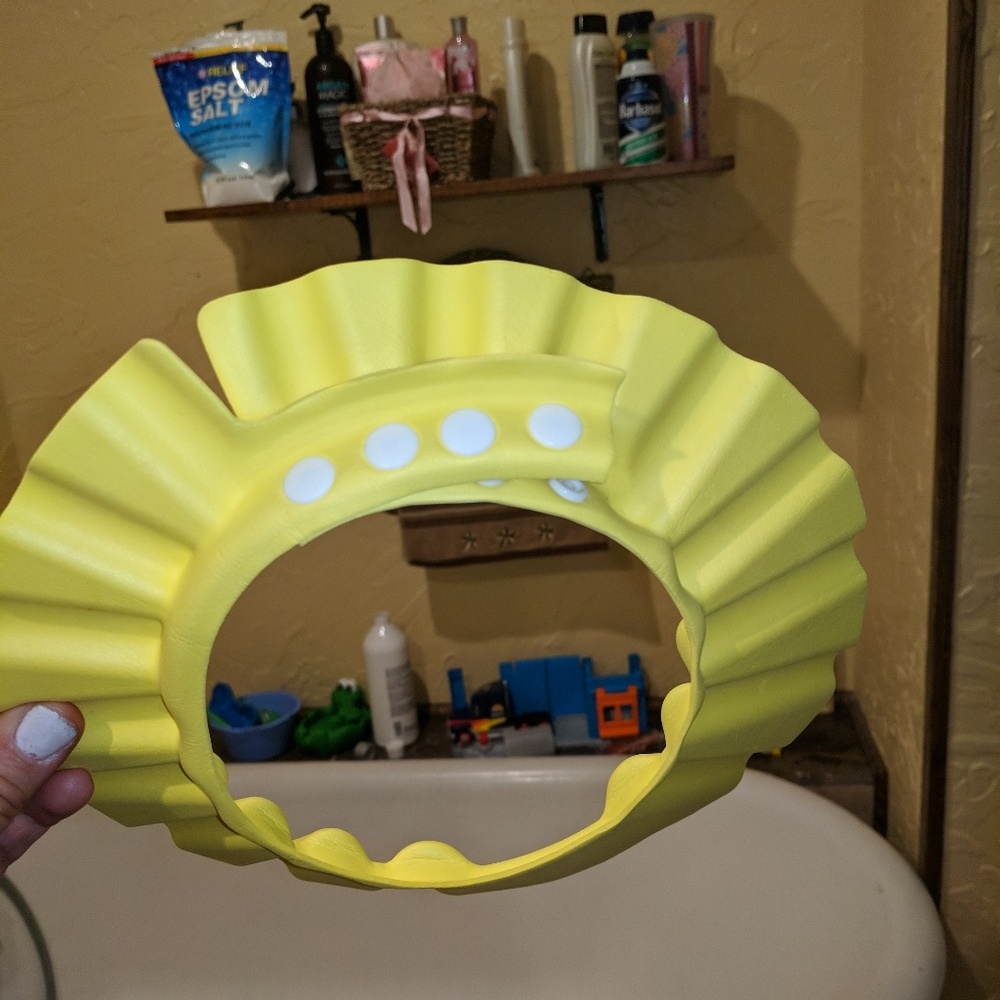 Adjustable baithing cap